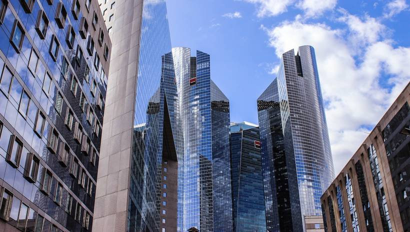 Avantages SCPI : Pourquoi investir en SCPI en 2025 ?