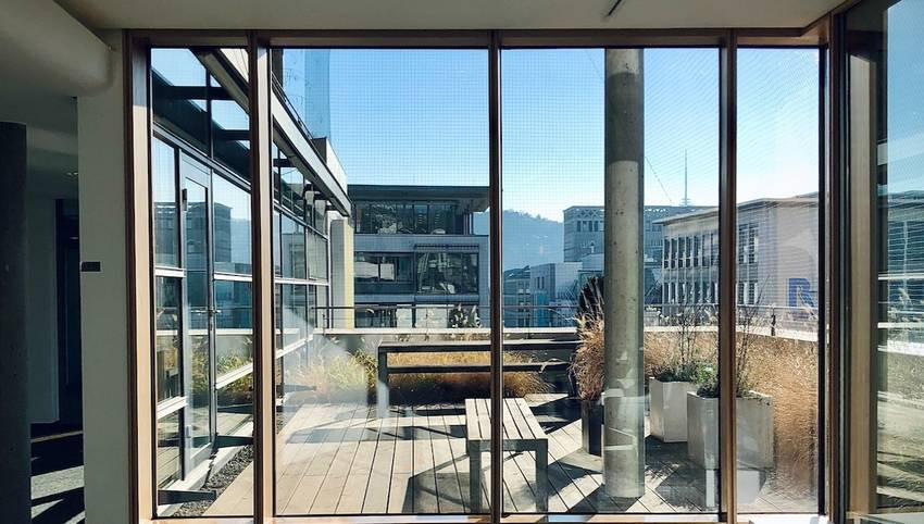 SCPI ou investissement locatif, que choisir en 2025 ?