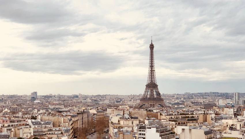 AEW Ciloger fait l’acquisition d’un centre commercial à Passy