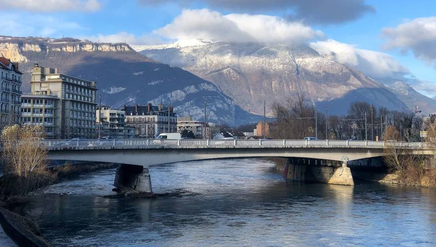 Cap Foncières & Territoires investit un immeuble à Grenoble