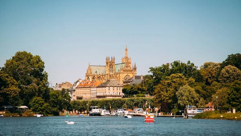 2 SCPI Sogenial se renforcent à Thionville et à Montreuil