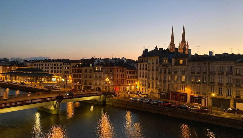 La SCPI France Investipierre acquiert un nouvel hôtel à Bayonne