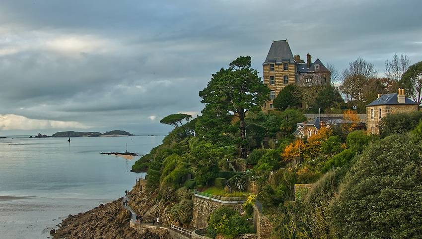Epsilon 360 acquiert des commerces alimentaires à Dinard